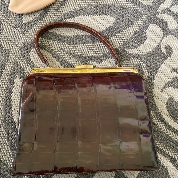 Vintage Classic 1950’s-60’s Bellestone Chocolate Brown Alligator Skin Handbag